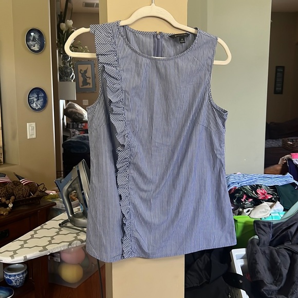 Banana Republic Tops - Banana Republic blouse